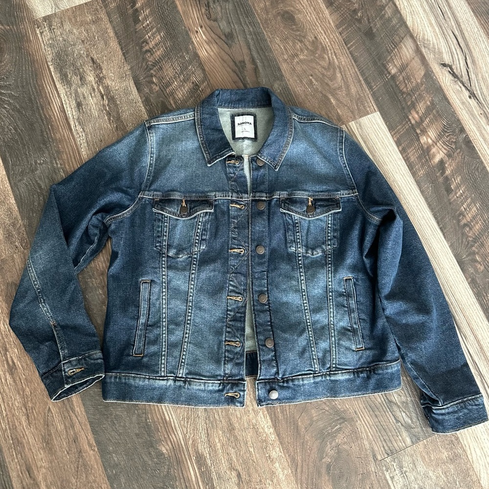 NEW Women’s Sonoma Jean Jacket. Size L